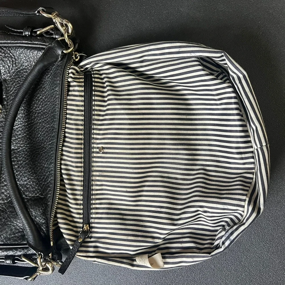 Kate Spade Cobble Hill Black Pebbled Leather Hobo Crossbody Bag Everyday Capsule